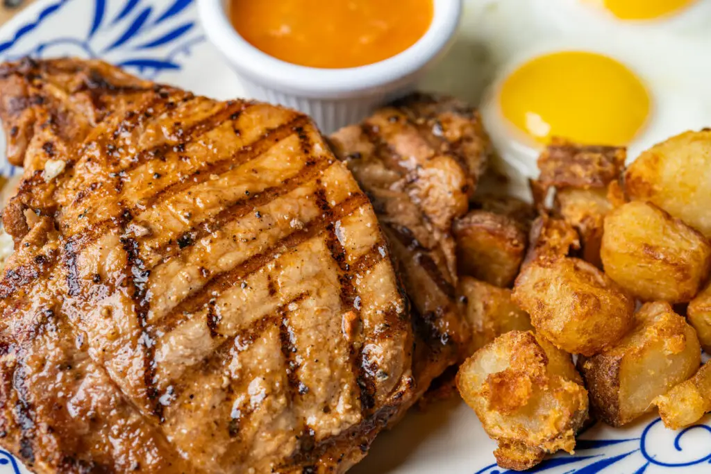 eggs_and_pork_chopsDSC02626