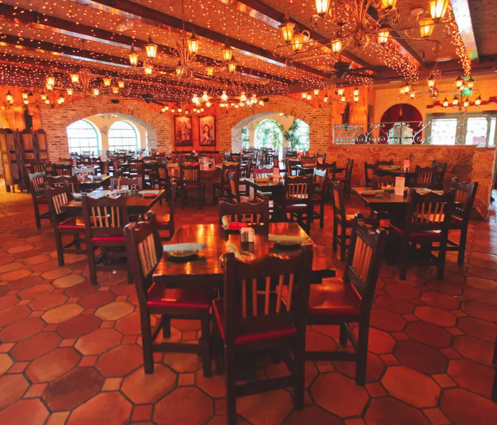 Main dining (1)
